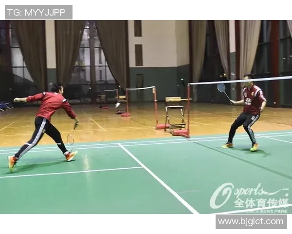 从零基础到高手之路羽毛球灵活性训练全解析与技巧分享 从零基础到高手之路羽毛球灵活性训练全解析与技巧分享