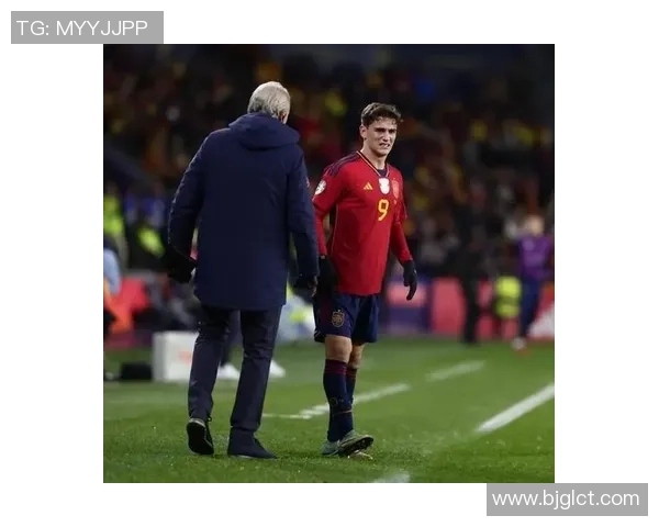 揭露足球假观众现象背后的真相与影响探讨