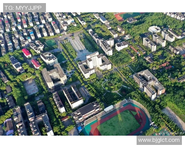 足球南华崛起之路探索球队发展与未来愿景的全景分析 足球南华崛起之路探索球队发展与未来愿景的全景分析